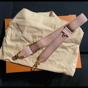 Authentic Louis Vuitton Multi Pochette Crossbody Strap